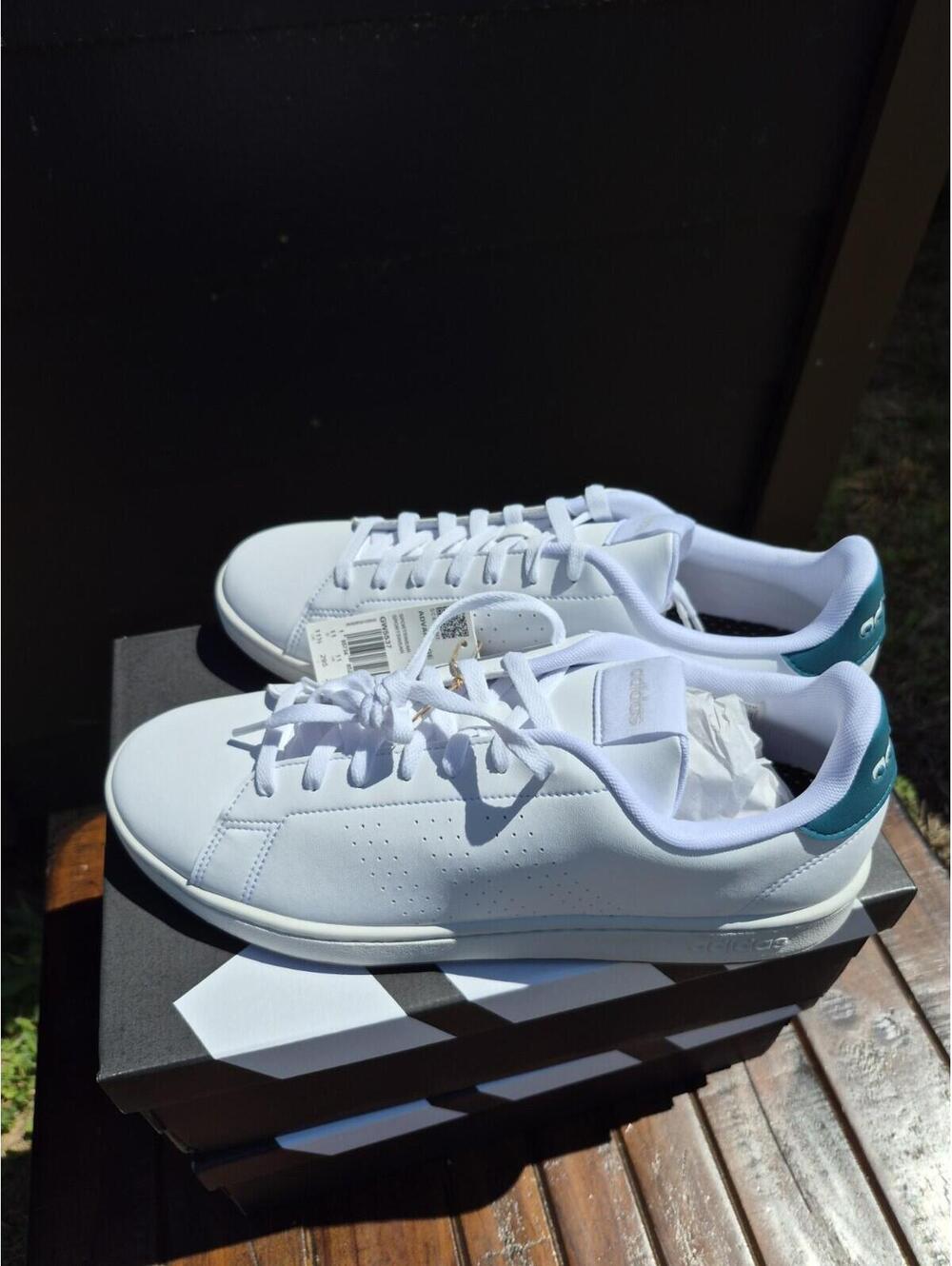 Adidas ADVANTAGE Mens Size 11.5 NEW w Box GW5537 White Tennis Shoes $70 Sneakers - Picture 2 of 9
